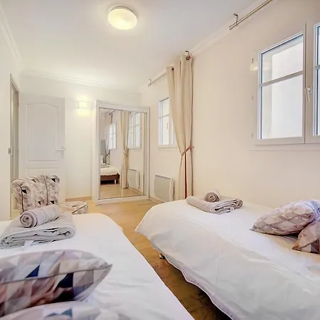 Banane 50m Croisette, Luxueux 4 Pieces Dans De Standing Apartment Cannes