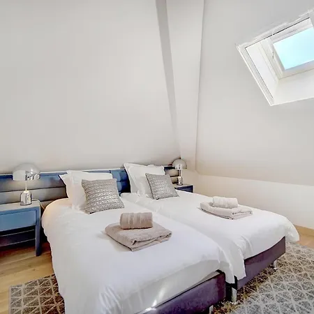 Banane 50m Croisette, Luxueux 4 Pieces Dans De Standing Apartment Cannes